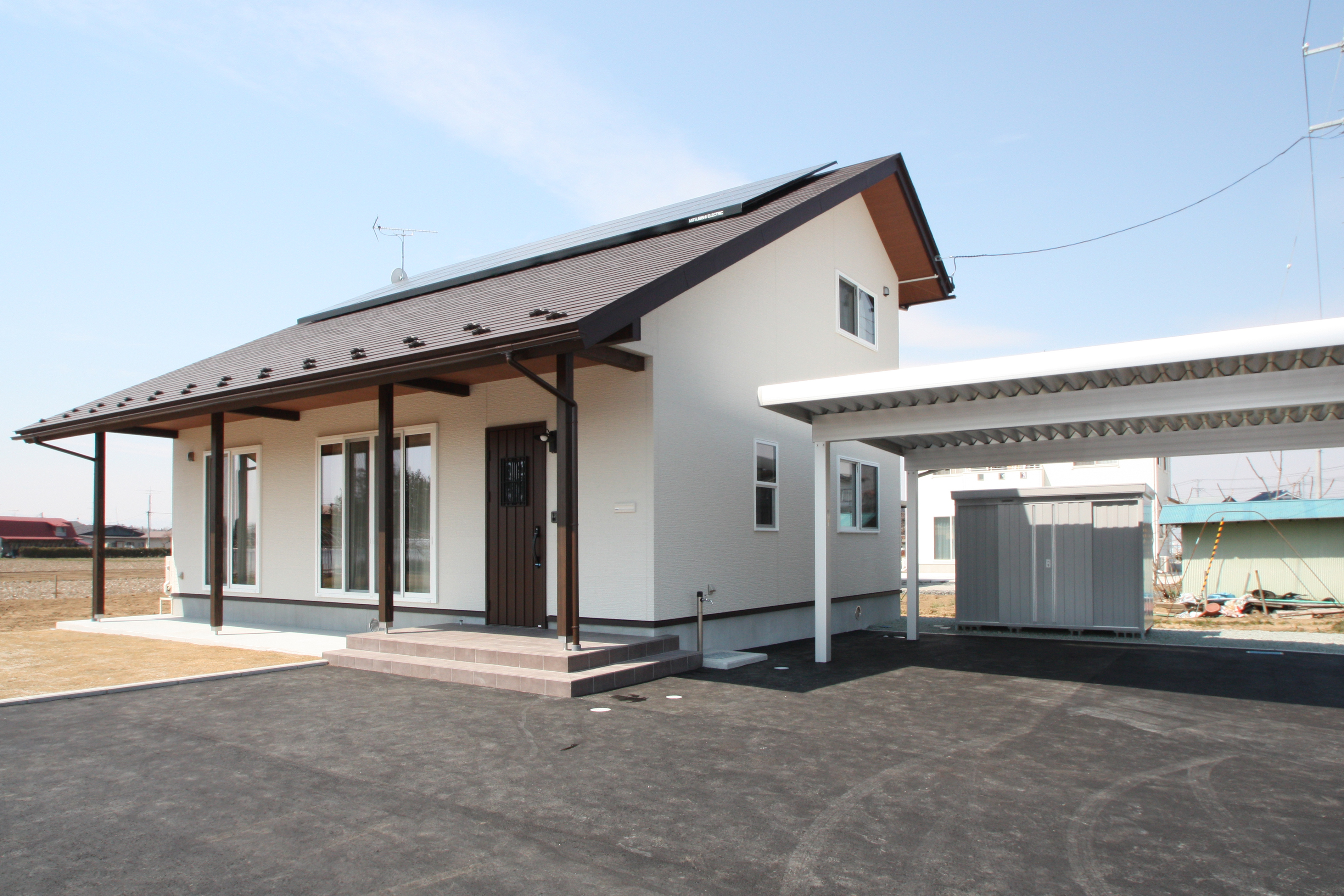 広い敷地と一年中友人が集うフルオープンな家 画像