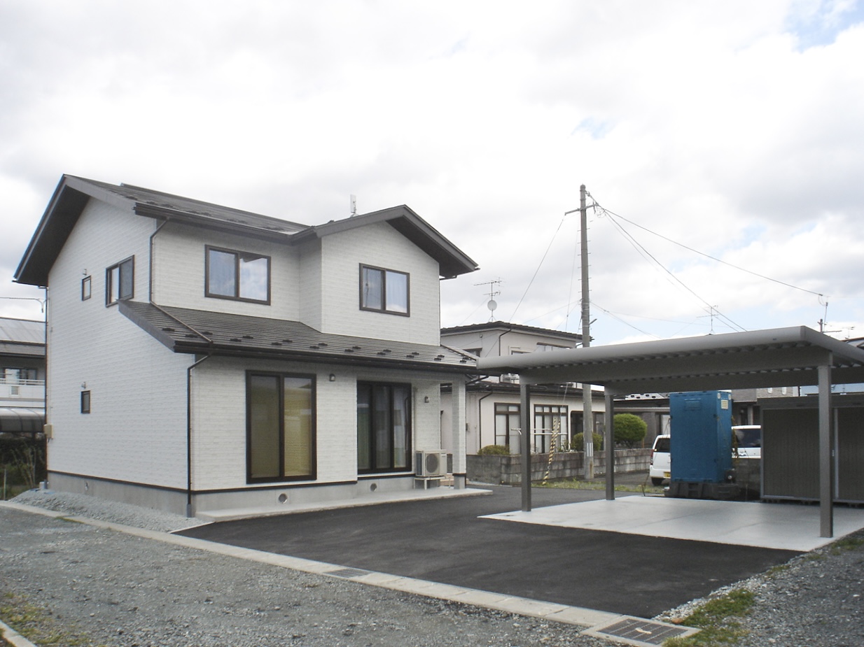キッチンを中心としたテキパキ家事動線の家 画像